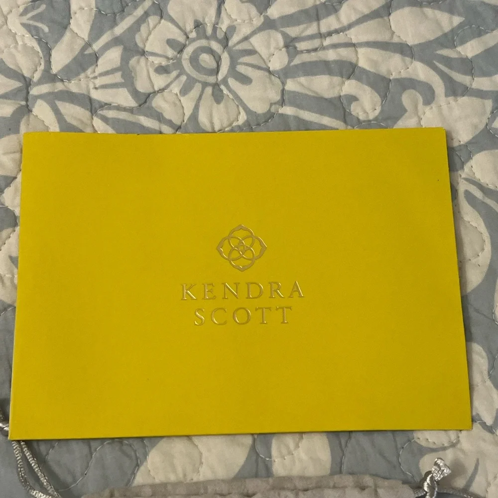 NWT Kendra Scott Gold Necklace with Blue Stone - Picture 5 of 6
